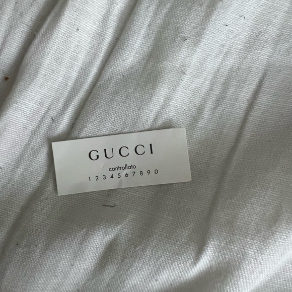 Basically brand new Gucci ophidia messenger bag! - Picture 9 of 9